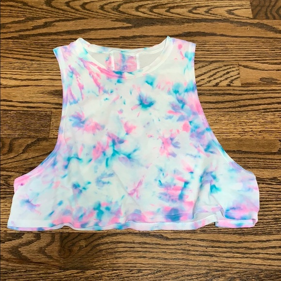 lululemon athletica Tops - Lululemon Crop Tank Size 4 New